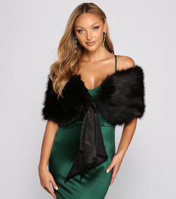 Add a touch of seasonal charm to your winter wardrobe with the All Class Faux Fur Shawl, a black cold-weather accessory that effortlessly completes your seasonal looks!